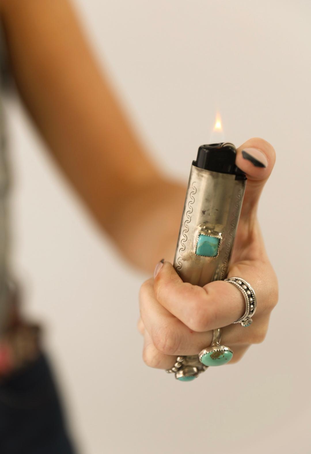 lighter sleeve